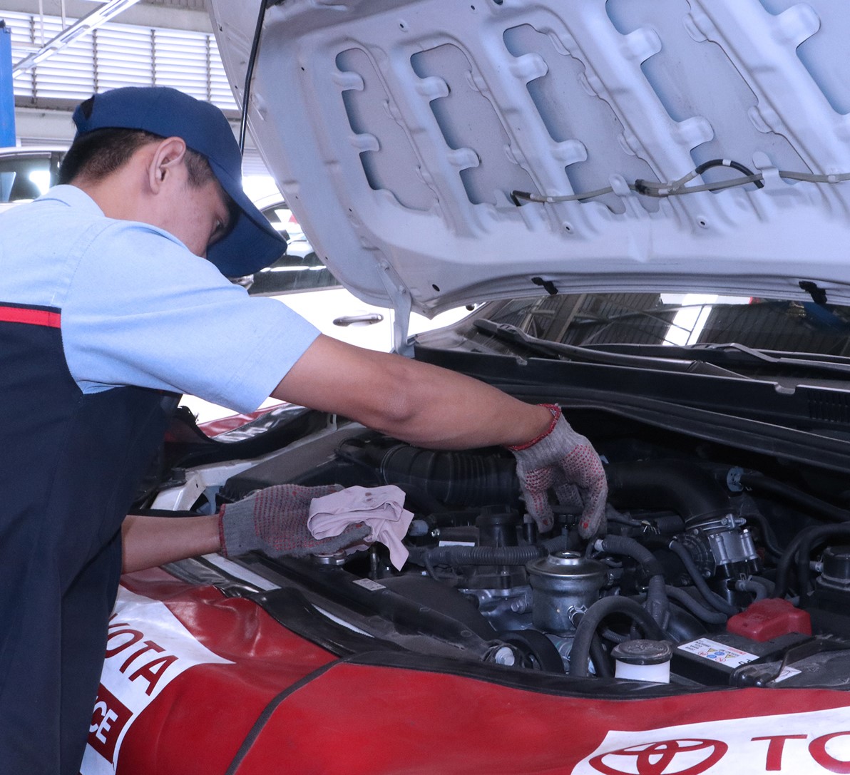 Toyota-Myanmar-Sales dealer3